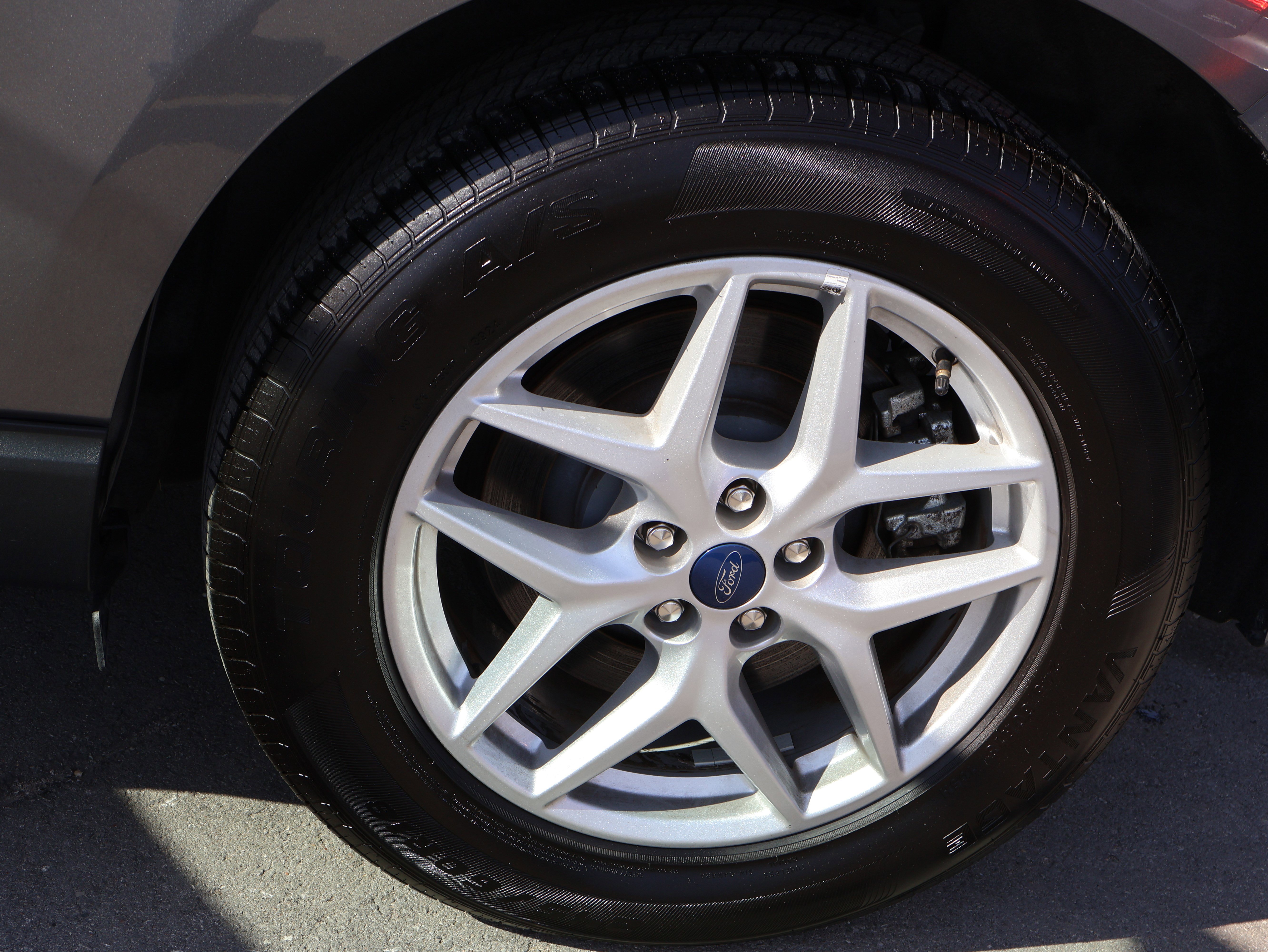 Used 2022 Ford Edge SEL image 38