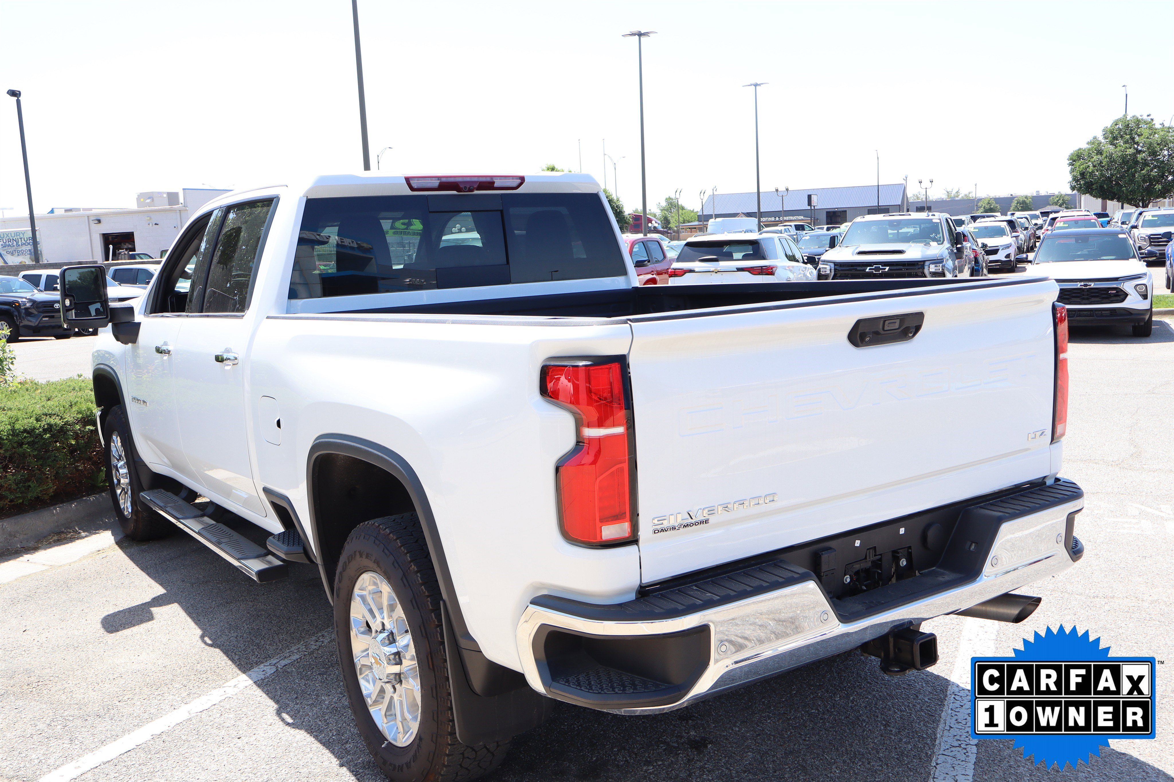 Used 2025 Chevrolet Silverado 2500 LTZ w/ LTZ Premium Package AWD/4WD image 10
