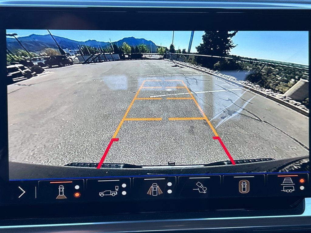 New 2026 Chevrolet Silverado 1500 LT Trail Boss w/ LT Trail Boss Premium Package AWD/4WD image 12