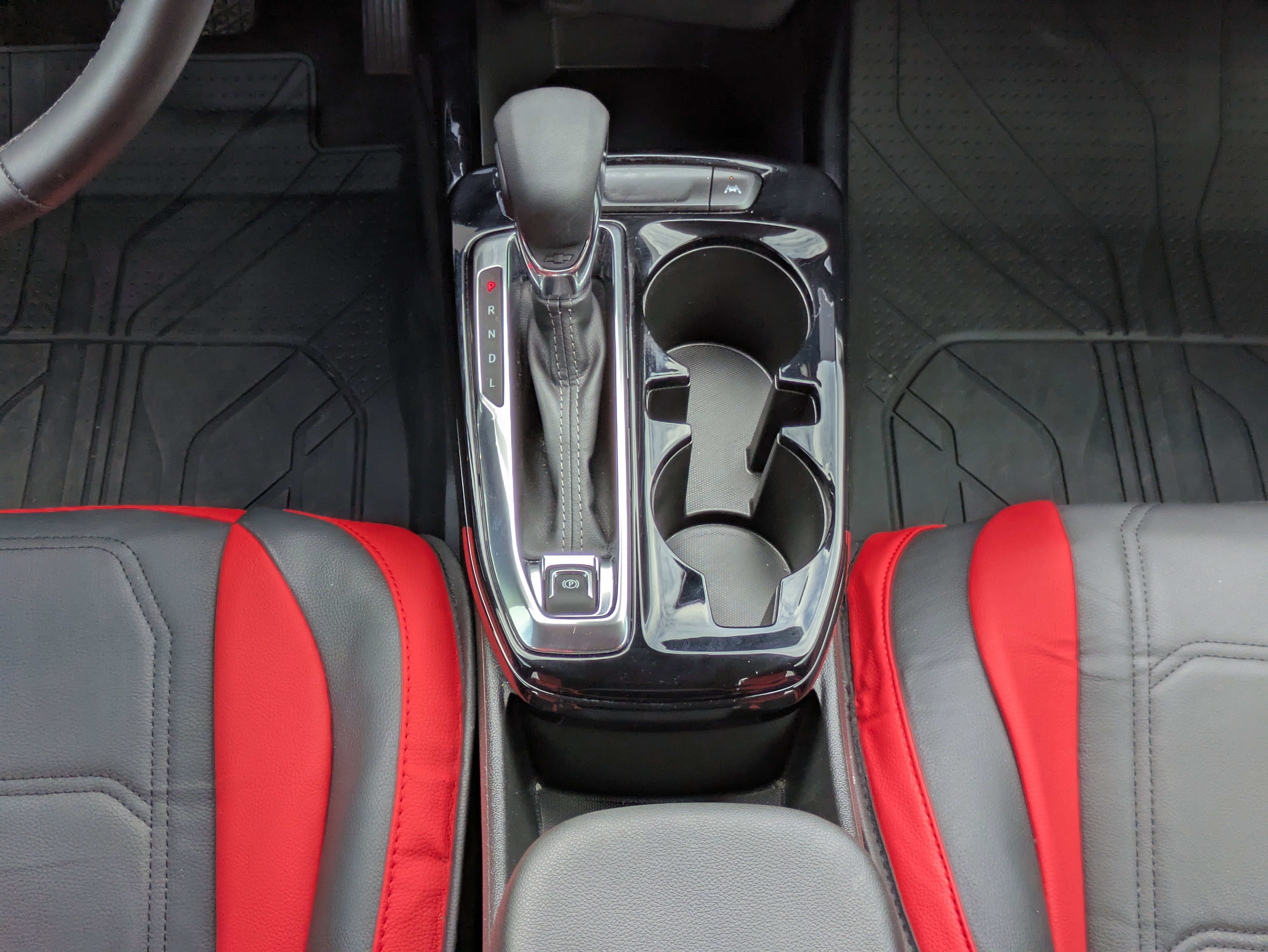 Used 2025 Chevrolet Trax LT w/ Driver Confidence Package image 6
