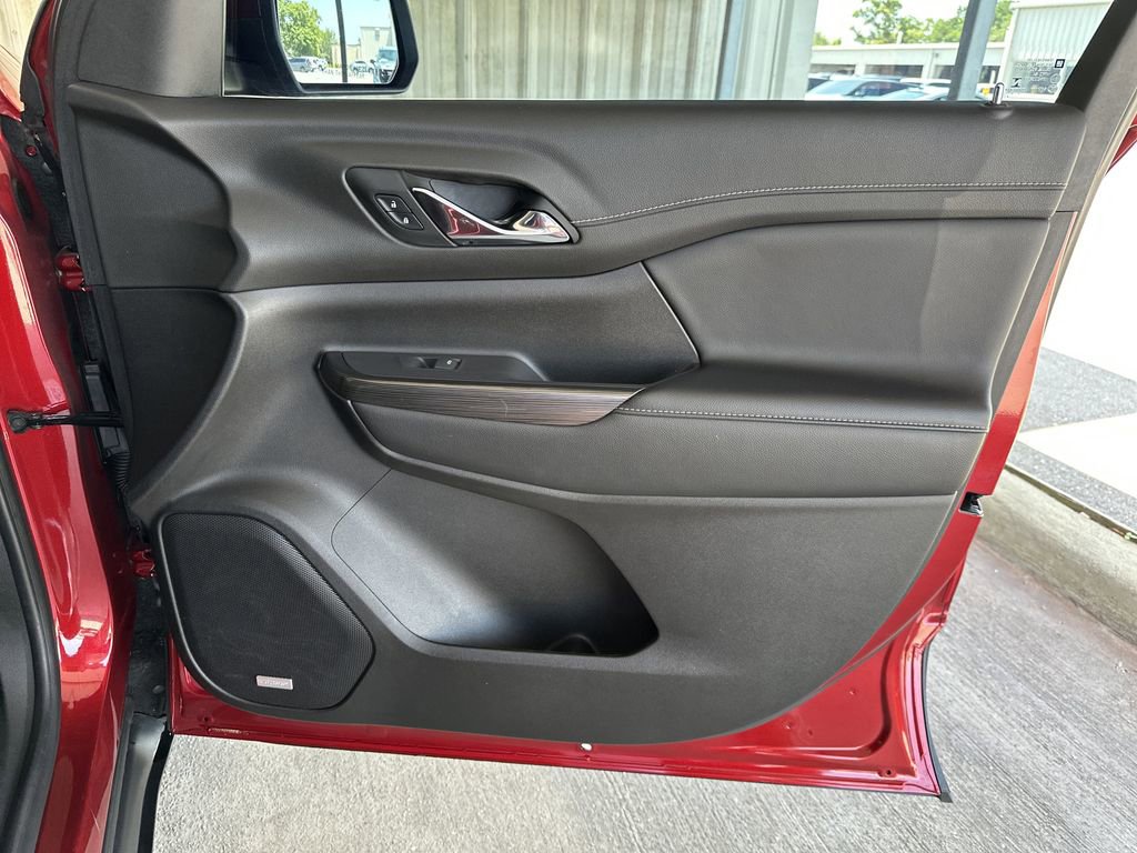 Certified 2022 GMC Acadia SLT w/ Technology Package FWD image 44