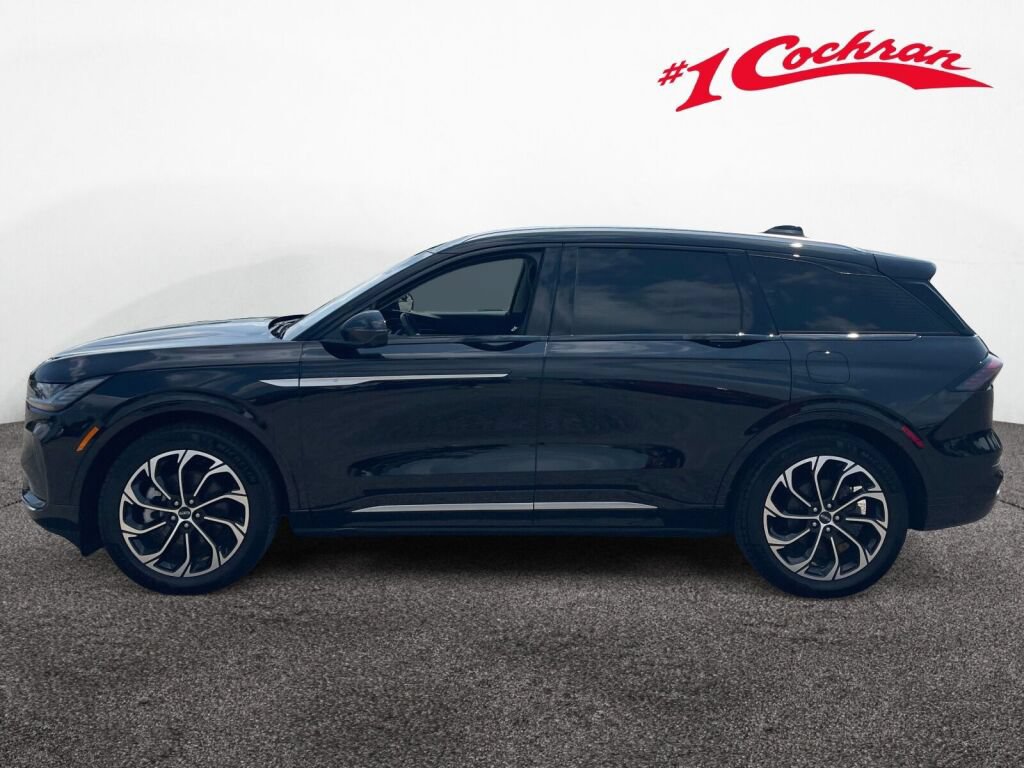 Used 2024 Lincoln Nautilus Reserve w/ Equipment Group 203A AWD/4WD image 23