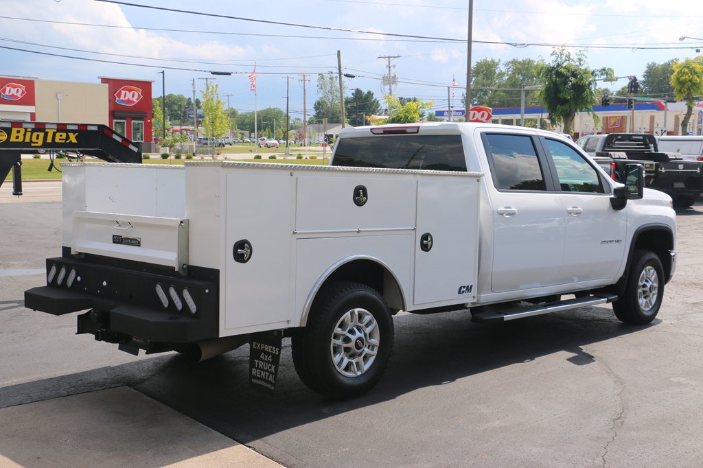 Used 2025 Chevrolet Silverado 2500 LT w/ Convenience Package AWD/4WD image 5
