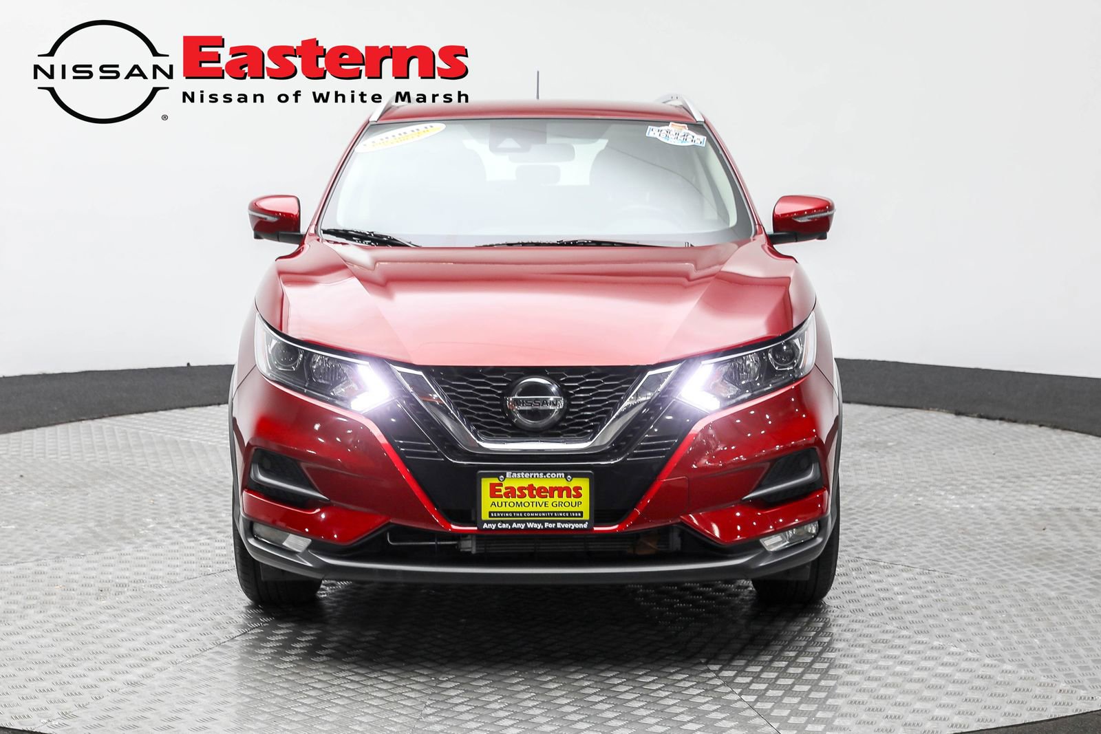 Used 2022 Nissan Rogue Sport SV w/ Technology Package AWD/4WD image 2