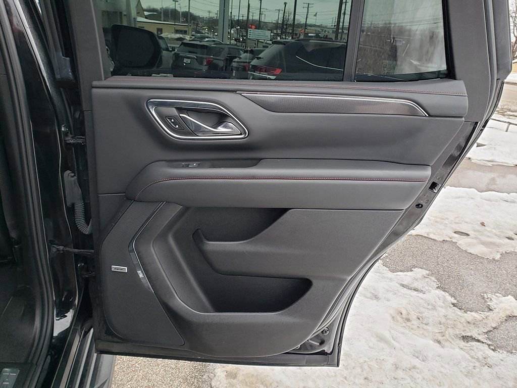 Used 2023 Chevrolet Tahoe RST w/ RST Performance Edition image 18