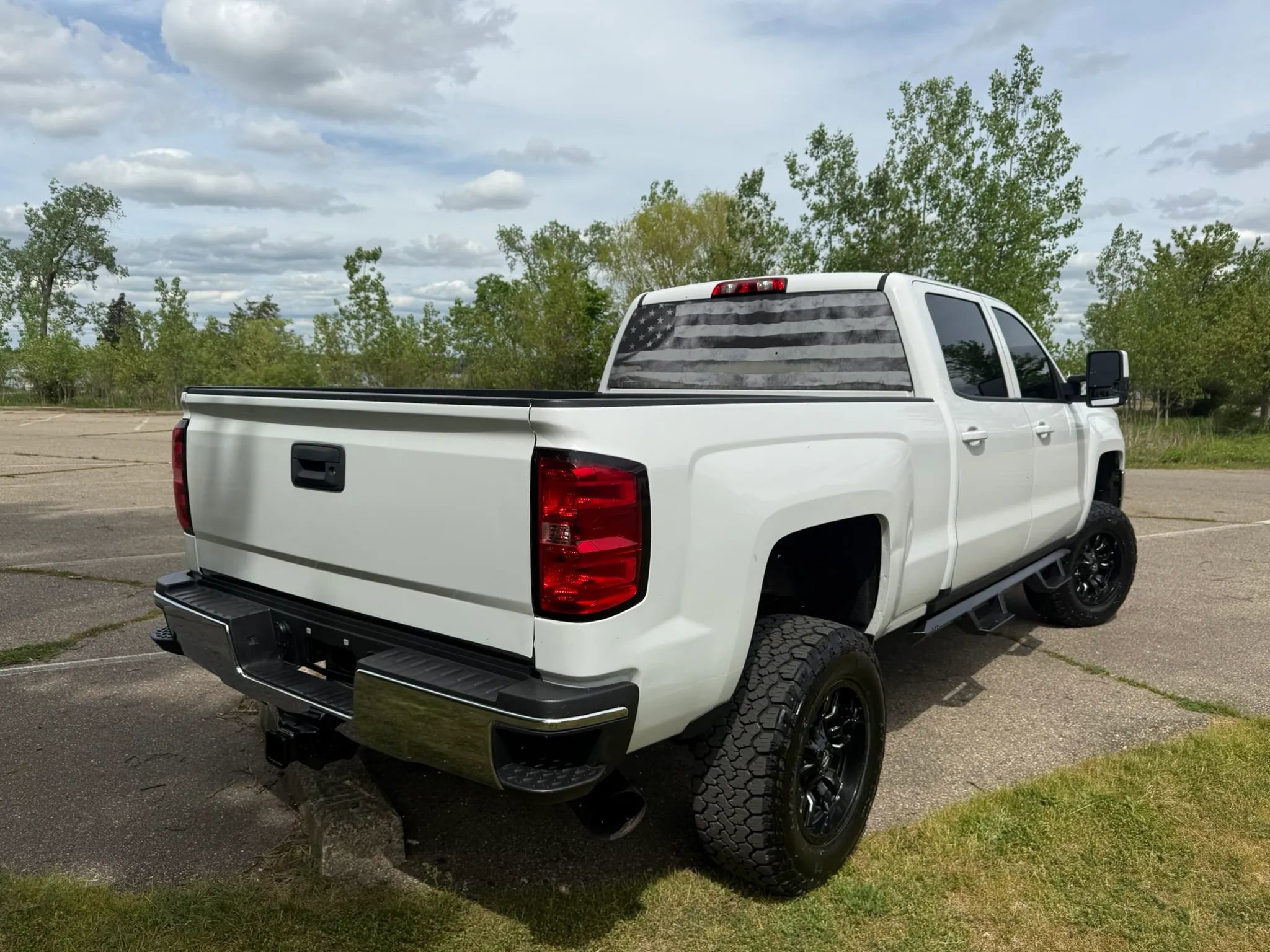 Used 2015 Chevrolet Silverado 2500 LT AWD/4WD image 5