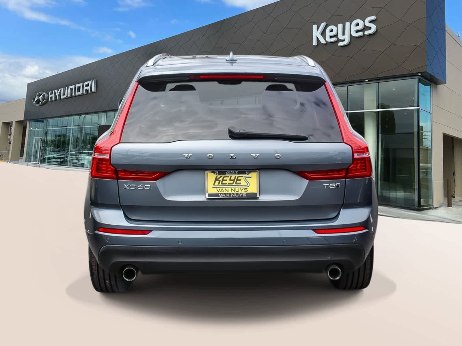 Used 2018 Volvo XC60 T8 Momentum AWD/4WD image 6