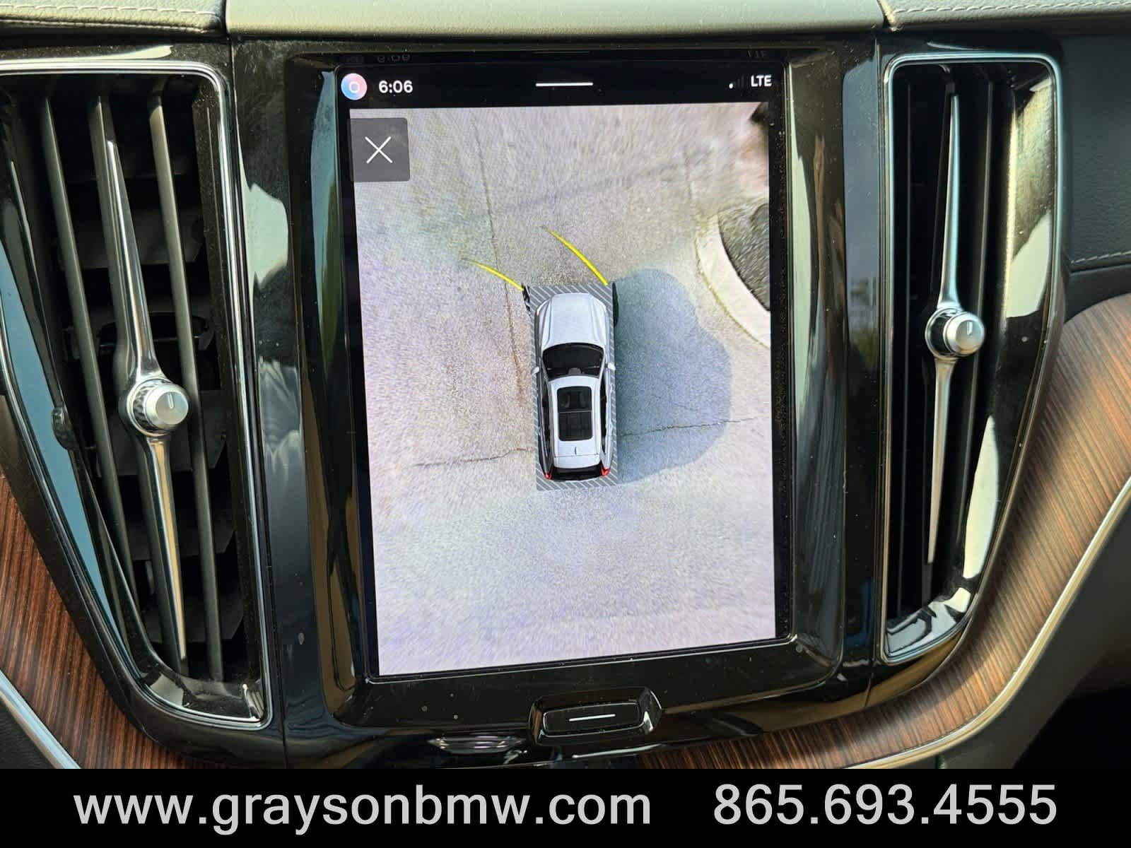 Used 2023 Volvo XC60 B5 Ultimate w/ Protection Package Premier FWD image 29