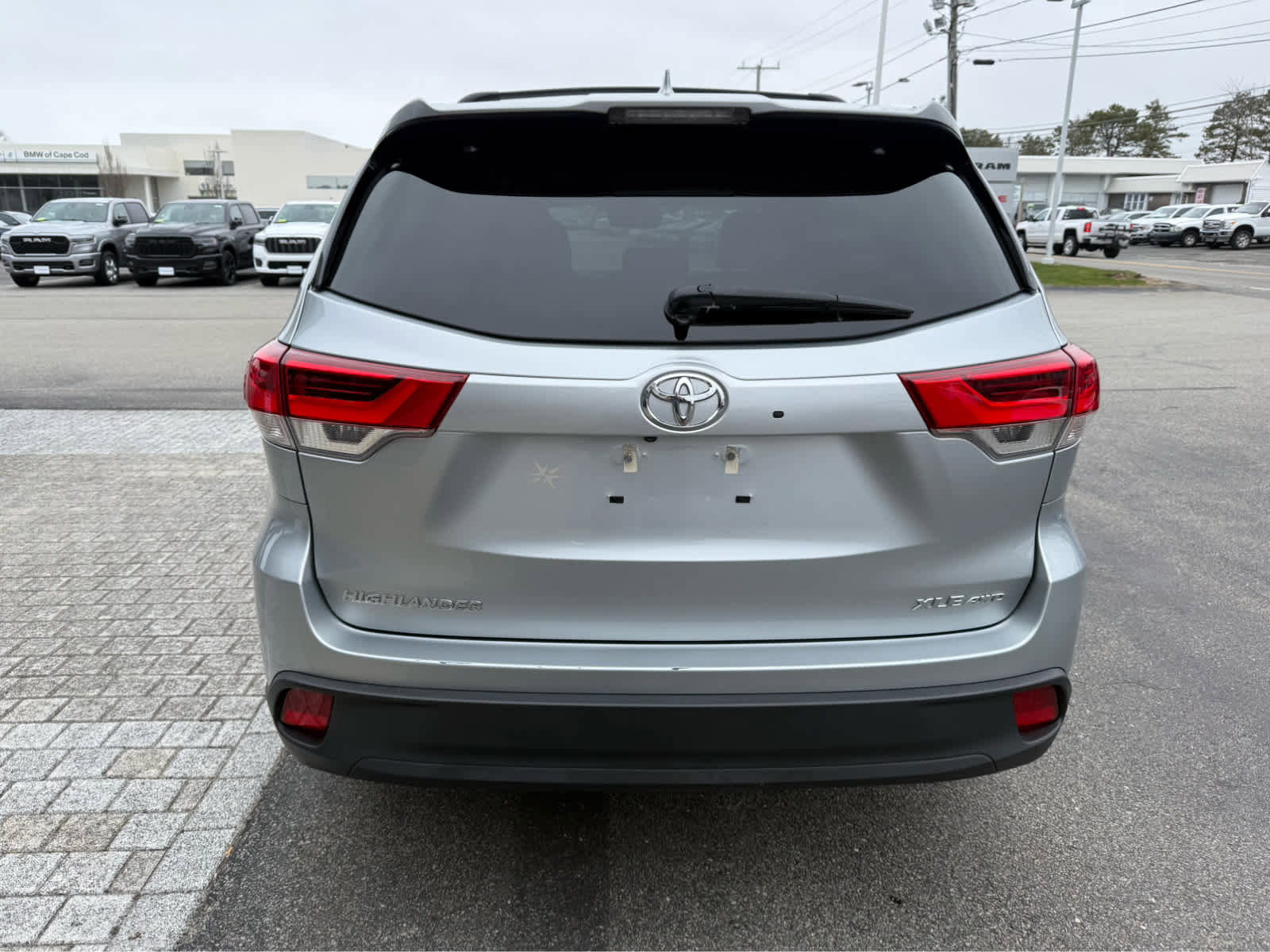 Used 2019 Toyota Highlander XLE image 7