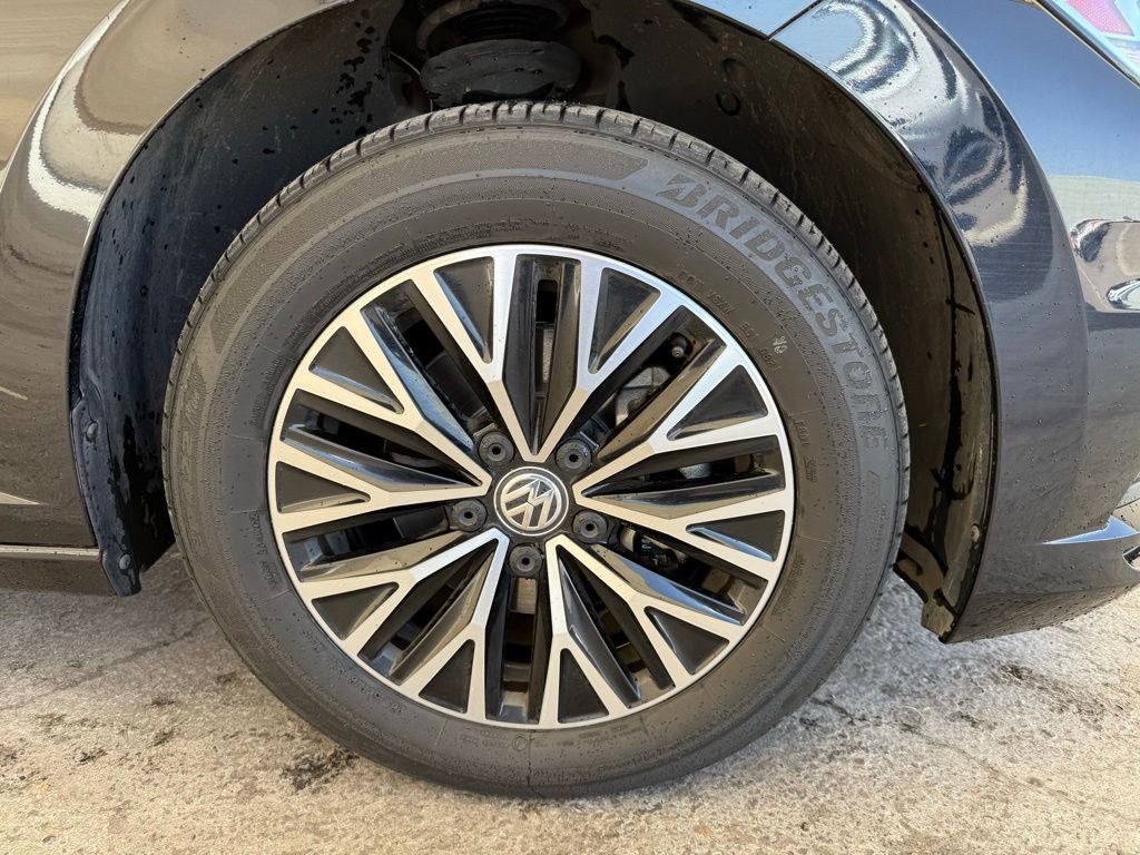 Used 2019 Volkswagen Jetta SEL image 10