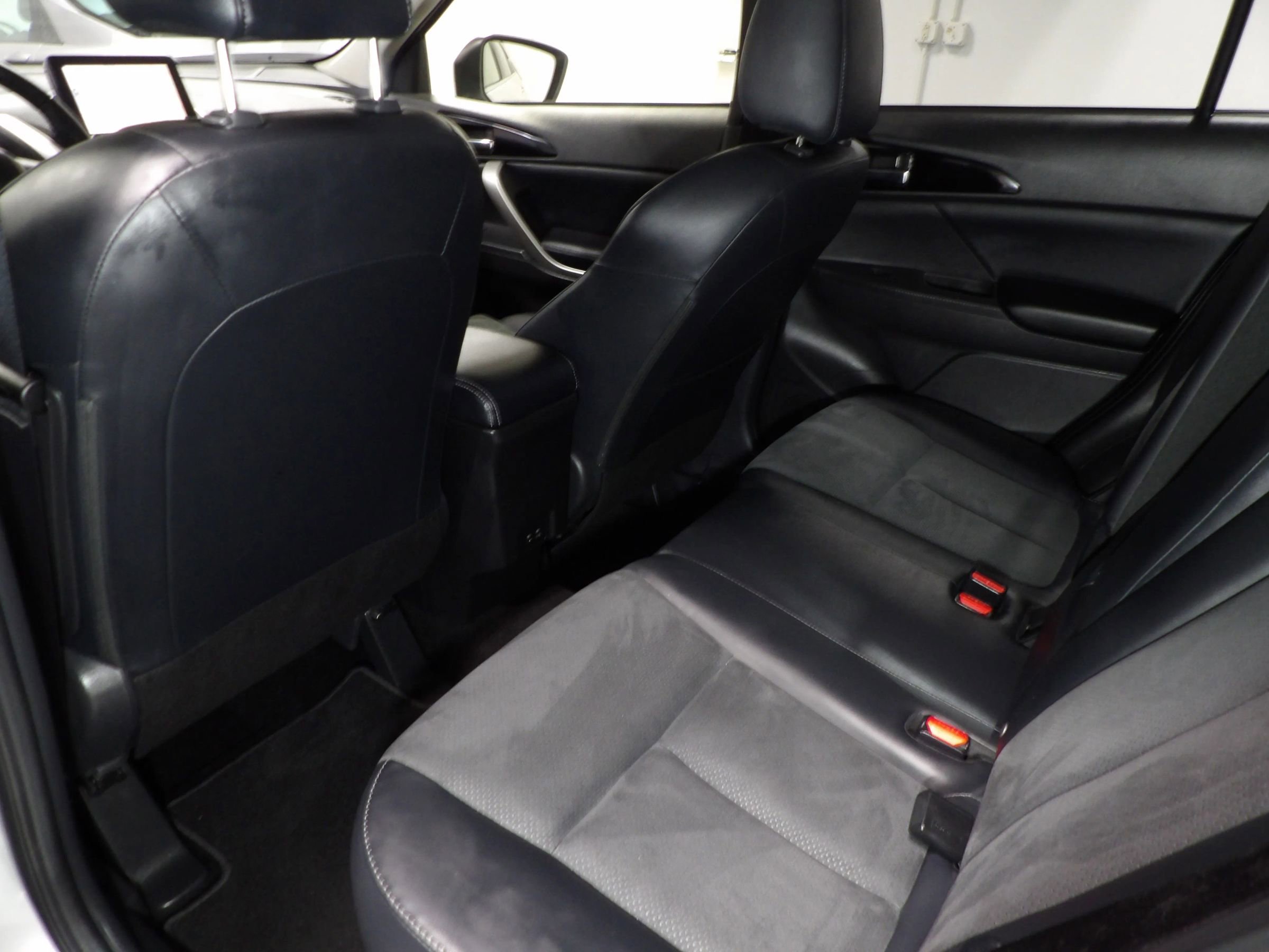 Used 2025 Mitsubishi Eclipse Cross SE AWD/4WD image 13