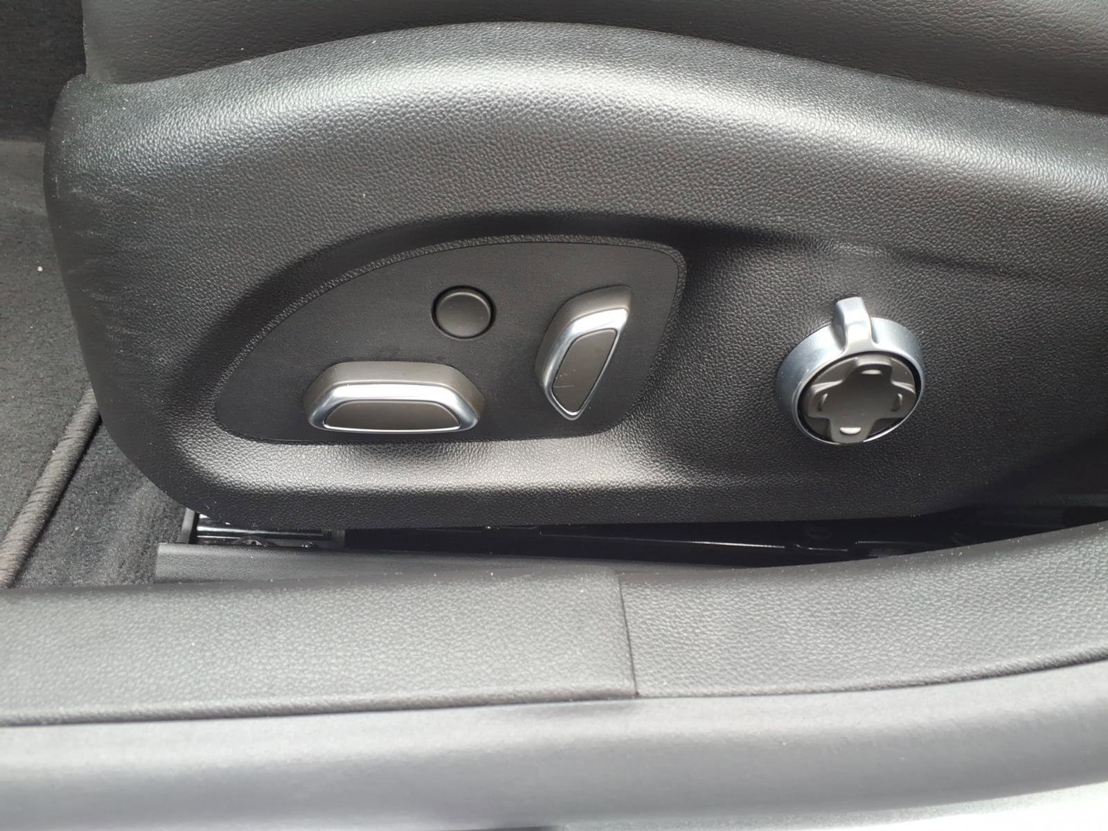 Used 2025 Cadillac CT5 Sport w/ Technology Package image 20