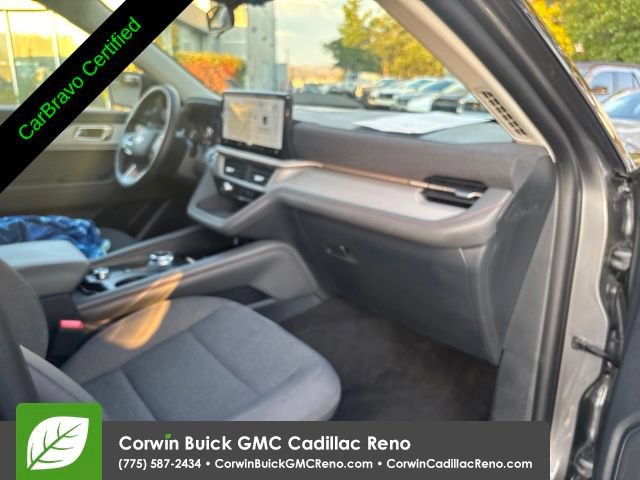Used 2025 Ford Explorer Active AWD/4WD image 33