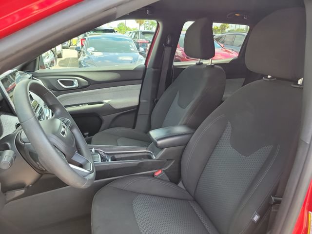 Used 2023 Jeep Compass Sport AWD/4WD image 21