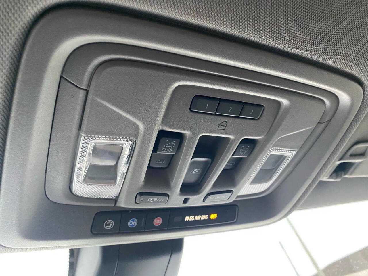 Used 2020 Chevrolet Silverado 2500 LTZ w/ LTZ Premium Package image 22