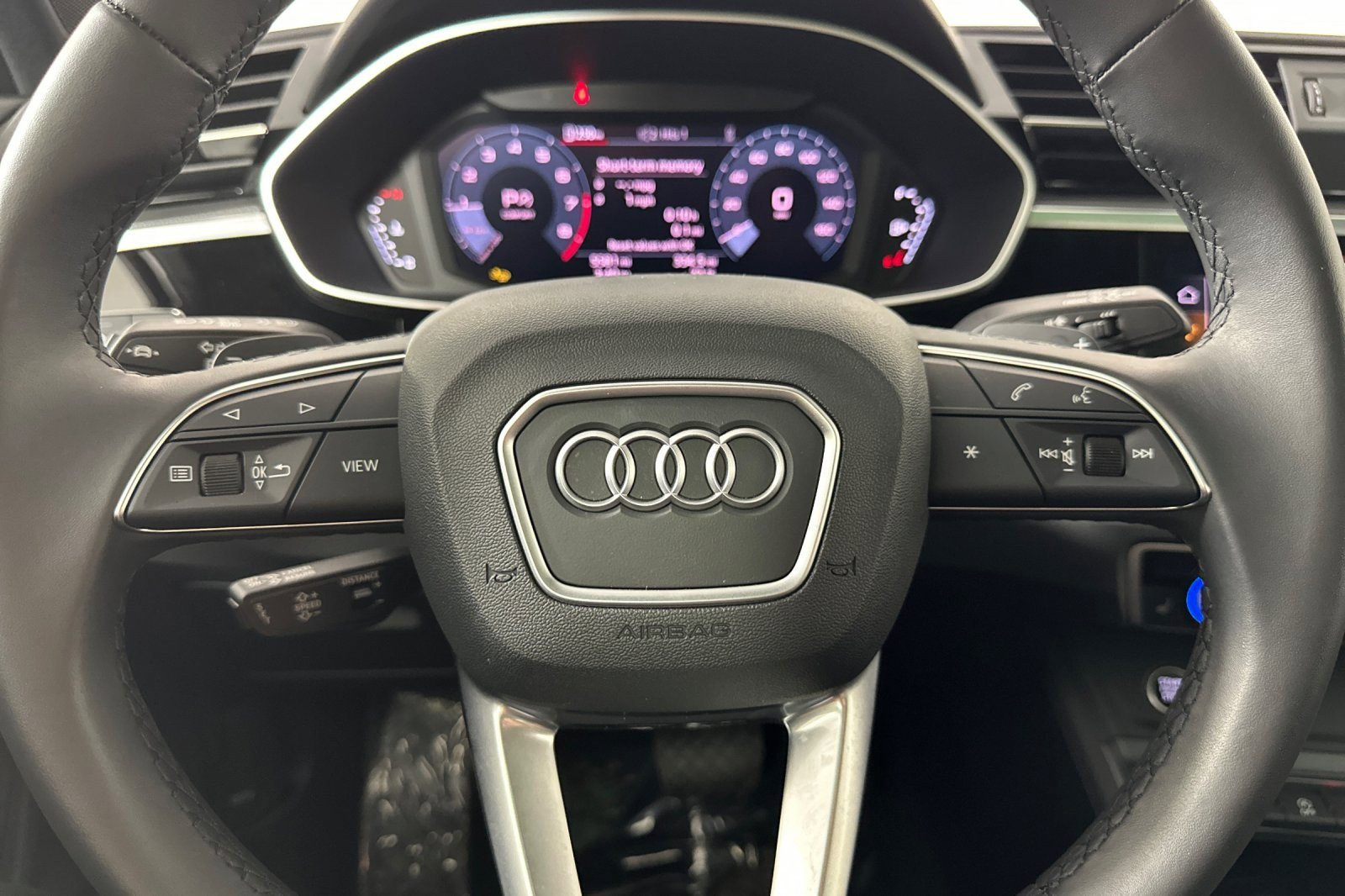 Used 2025 Audi Q3 2.0T Premium w/ Convenience Package image 21