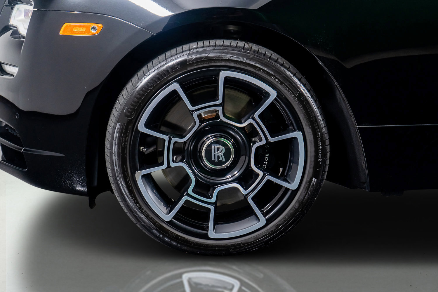 Used 2019 Rolls-Royce Wraith image 31