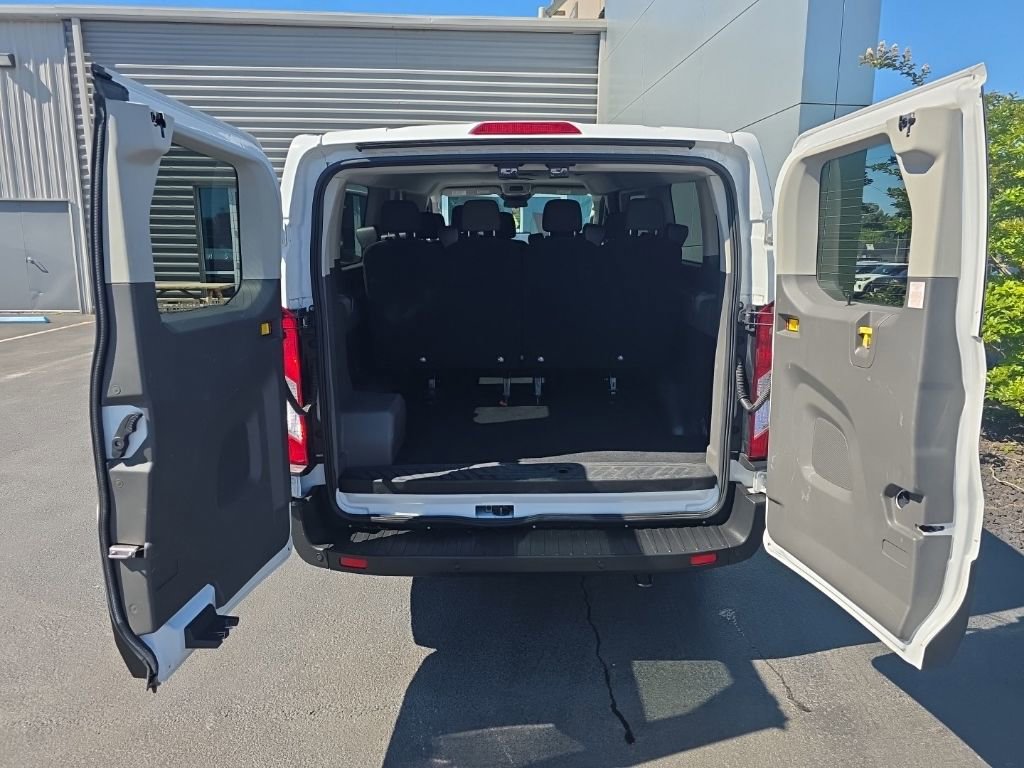 Used 2023 Ford Transit 350 XLT RWD image 27