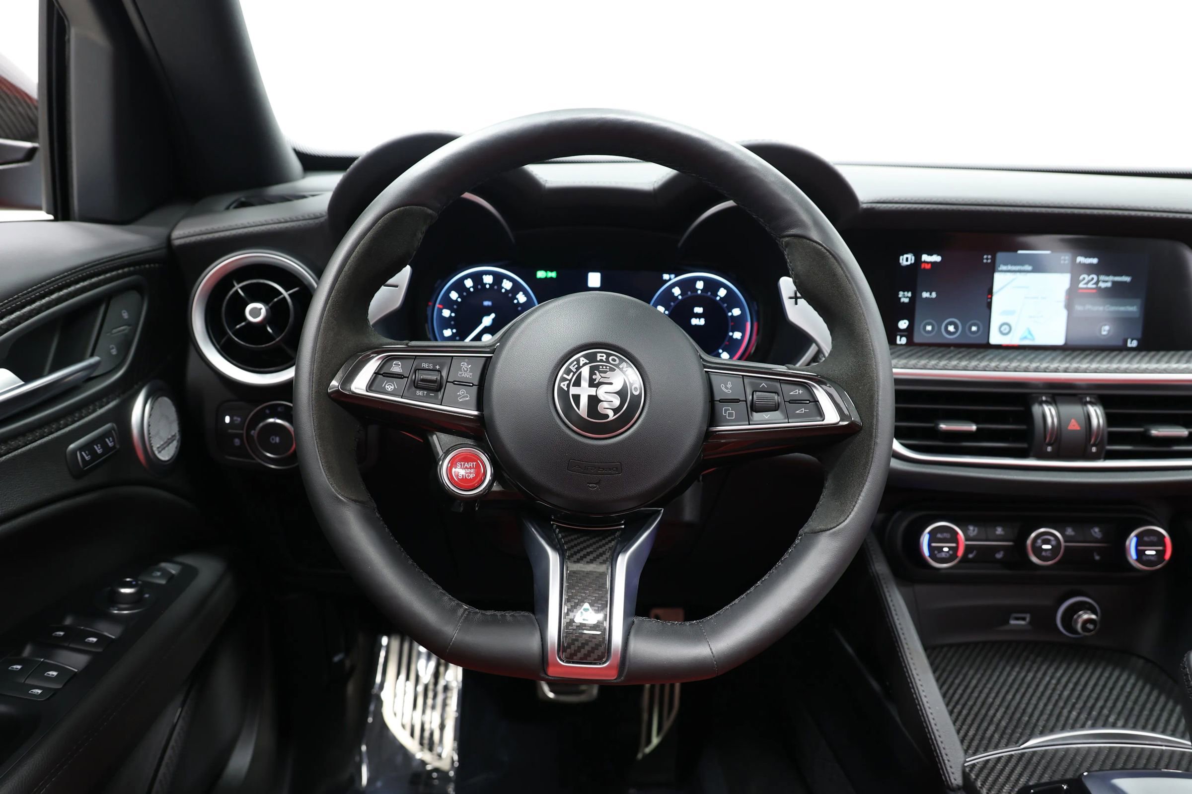 Used 2024 Alfa Romeo Stelvio Quadrifoglio image 22