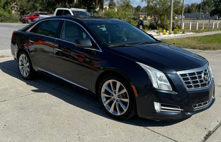 Used 2014 Cadillac XTS Luxury w/ Driver Awareness Package FWD image 5