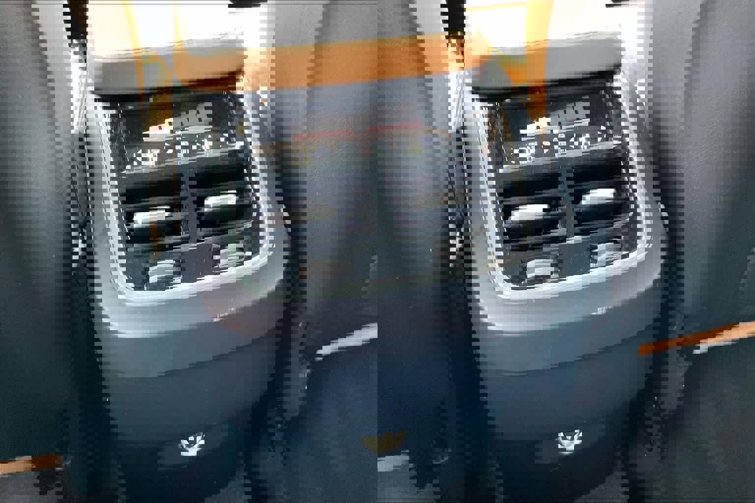 Used 2017 Volvo XC90 T6 Inscription w/ Vision Package image 38