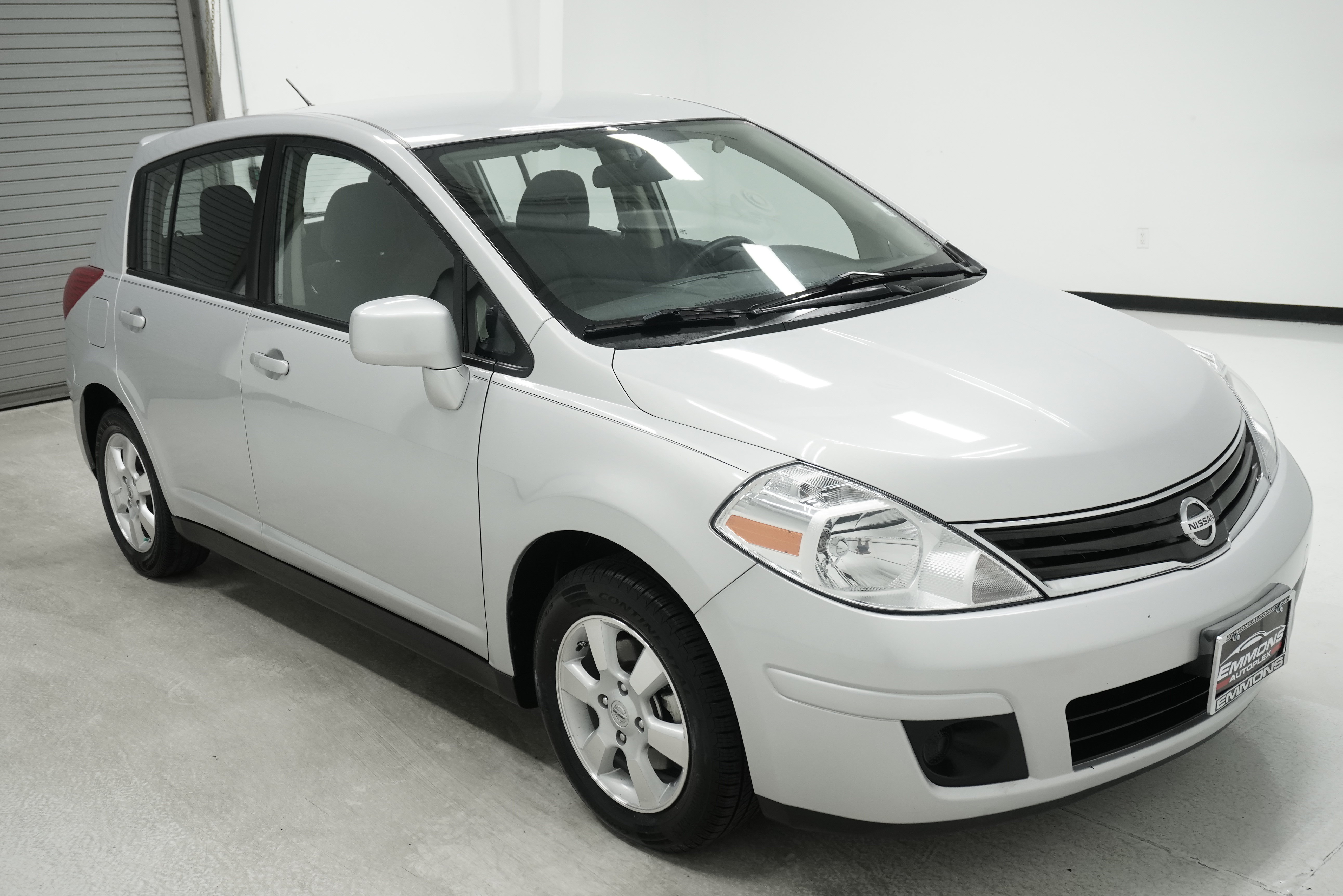 Used 2012 Nissan Versa 1.8 S w/ Special Edition Pkg FWD image 3