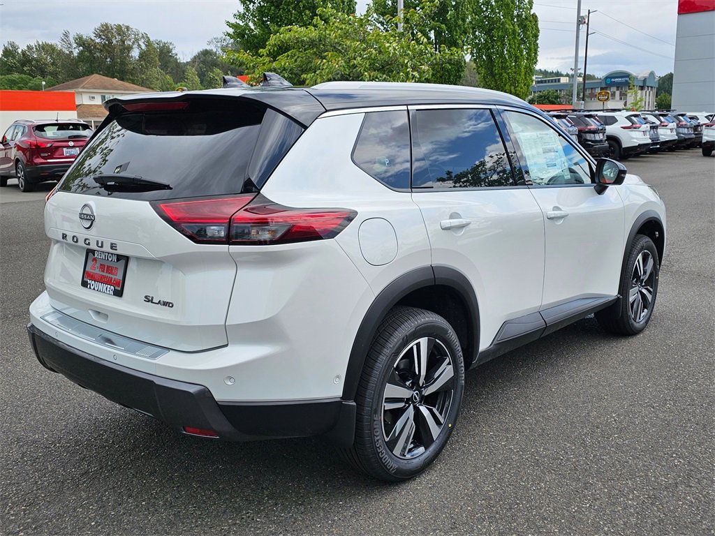 New 2025 Nissan Rogue SL w/ Tech Package image 3