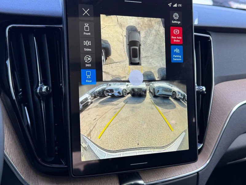 New 2026 Volvo XC60 B5 Plus w/ Protection Package Premier image 15