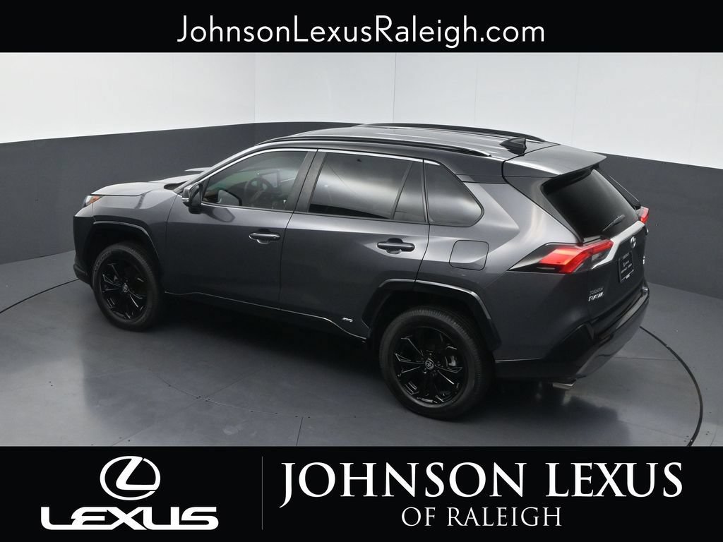 Used 2022 Toyota RAV4 XSE AWD/4WD image 25