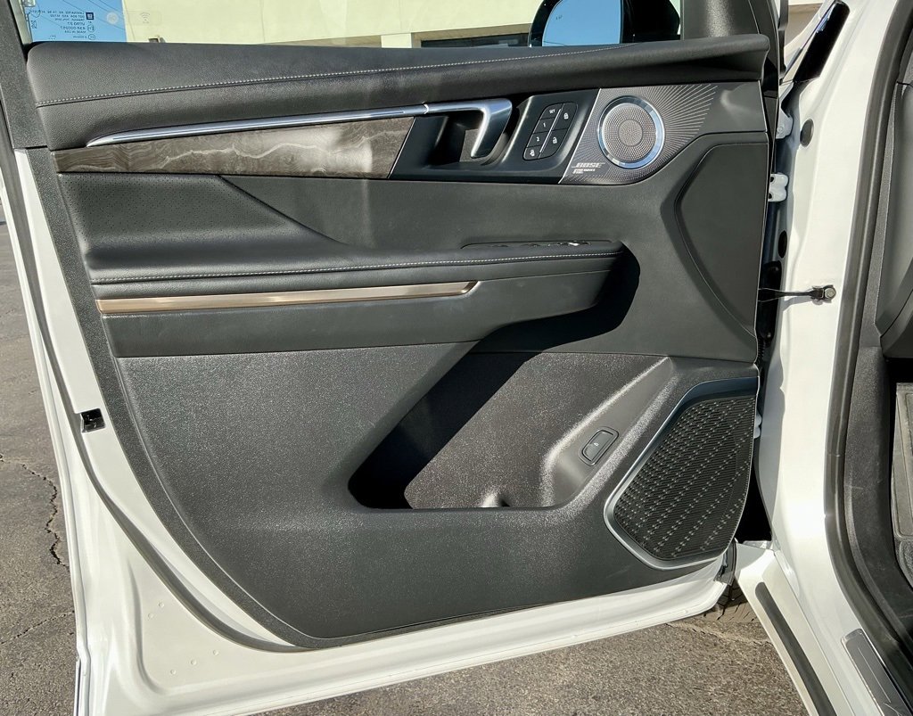 Used 2025 Buick Enclave Avenir w/ Super Cruise Package image 43