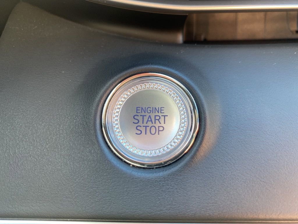 Certified 2025 Genesis GV70 3.5T Sport w/ Sport Advanced Package image 31