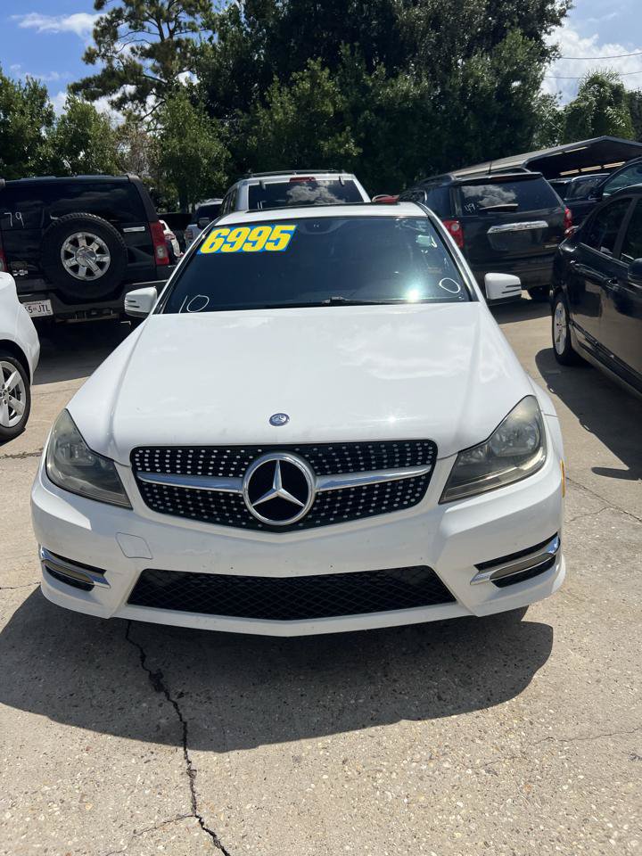 Used 2013 Mercedes-Benz C 250 Sedan image 2