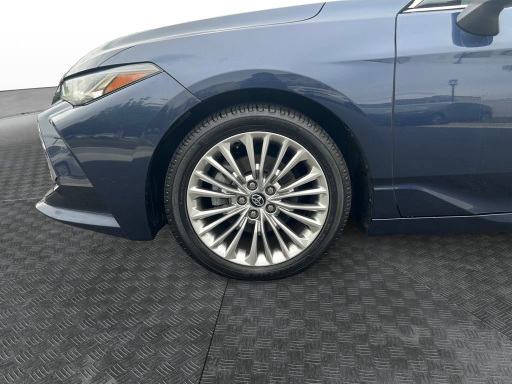 Used 2020 Toyota Avalon Limited w/ Advanced Safety Package FWD image 14