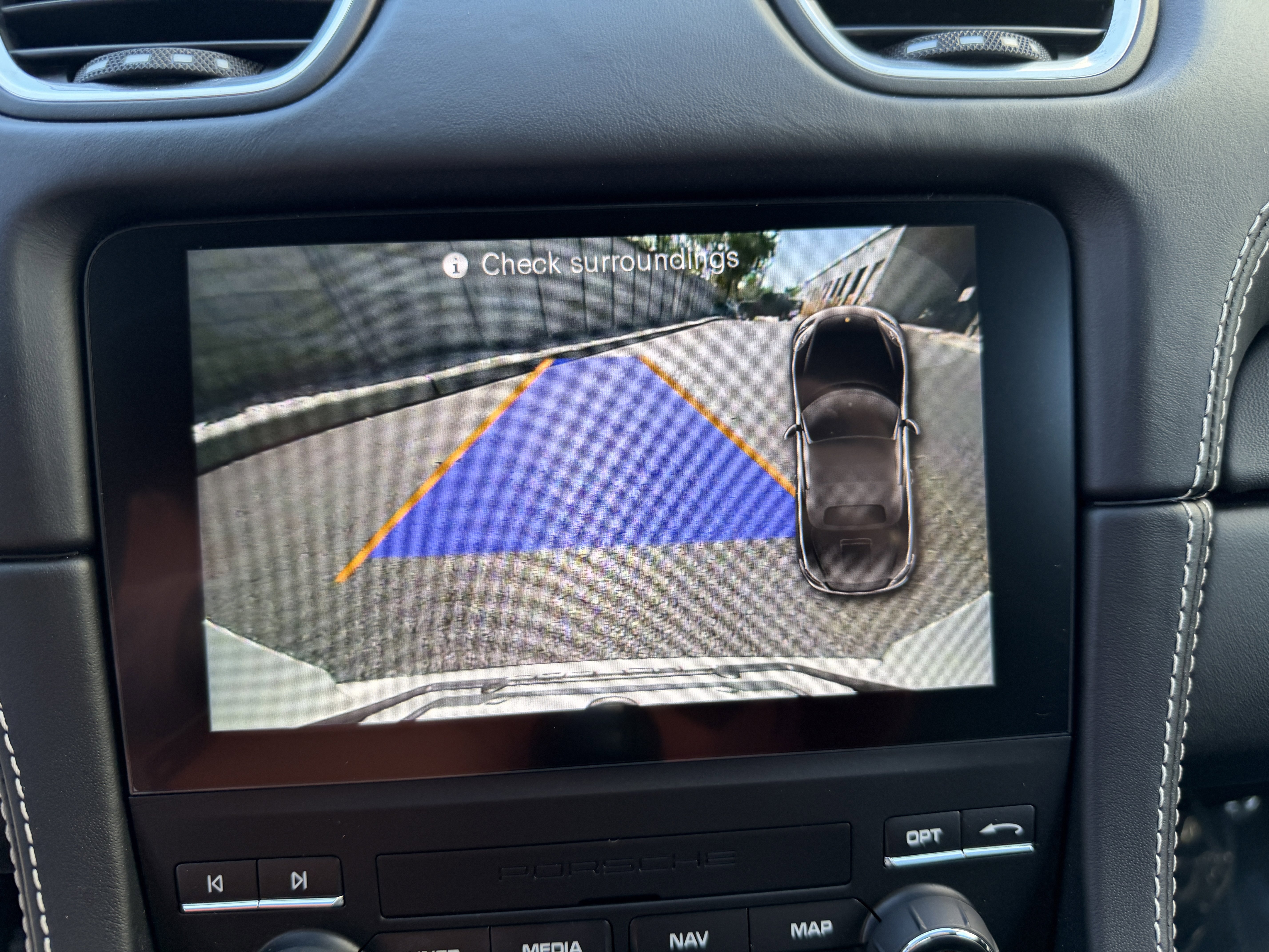 Used 2024 Porsche 718 Boxster image 25