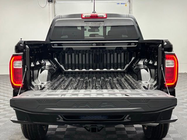 New 2026 GMC Canyon Elevation w/ Convenience Package image 9