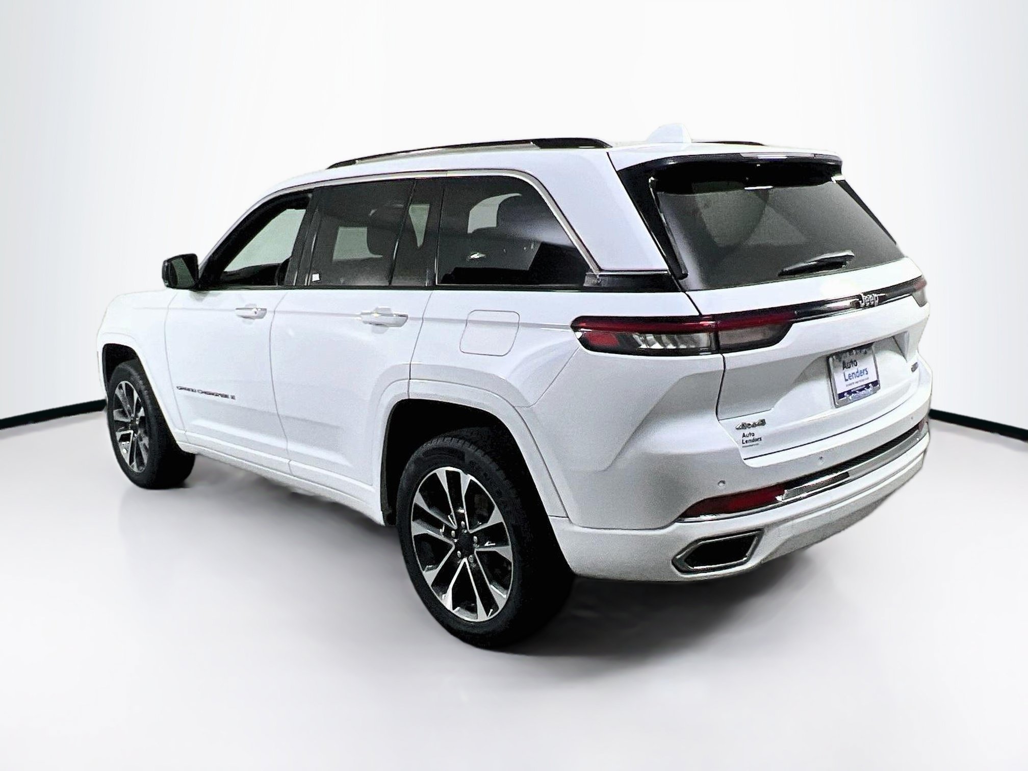 Used 2022 Jeep Grand Cherokee Overland AWD/4WD image 7