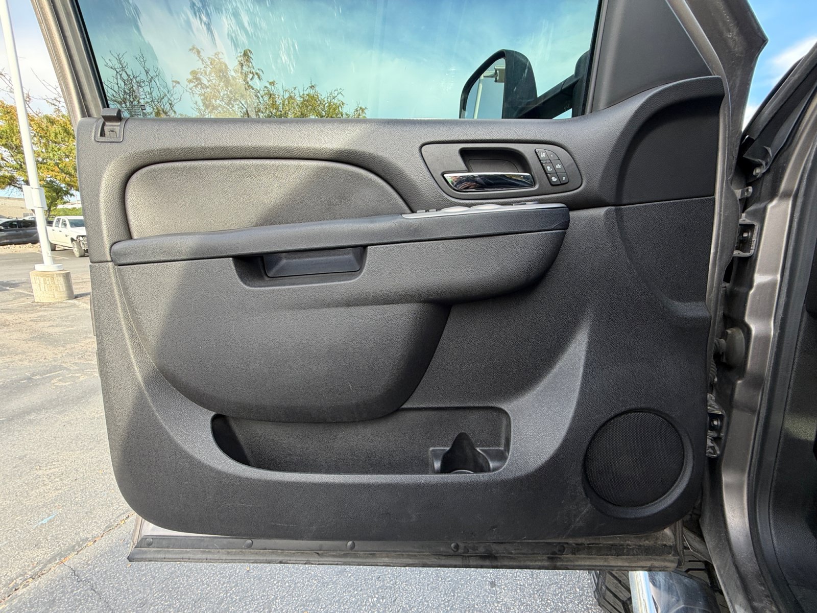 Used 2014 Chevrolet Silverado 3500 LTZ AWD/4WD image 17