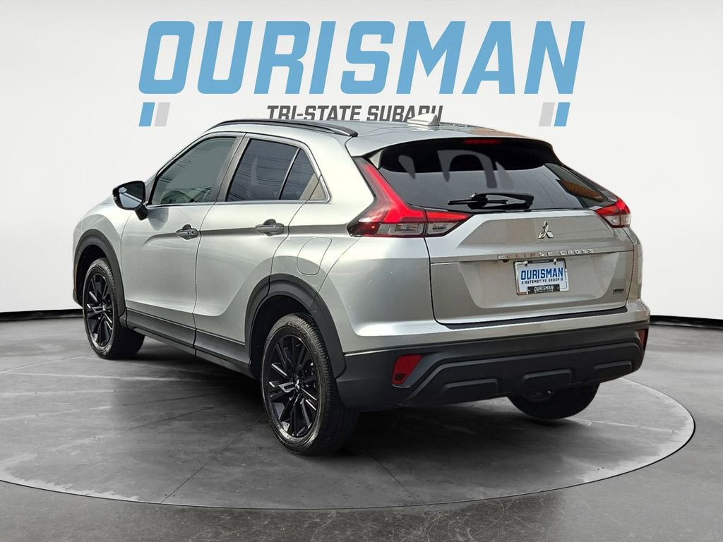 Used 2024 Mitsubishi Eclipse Cross Black Edition image 4