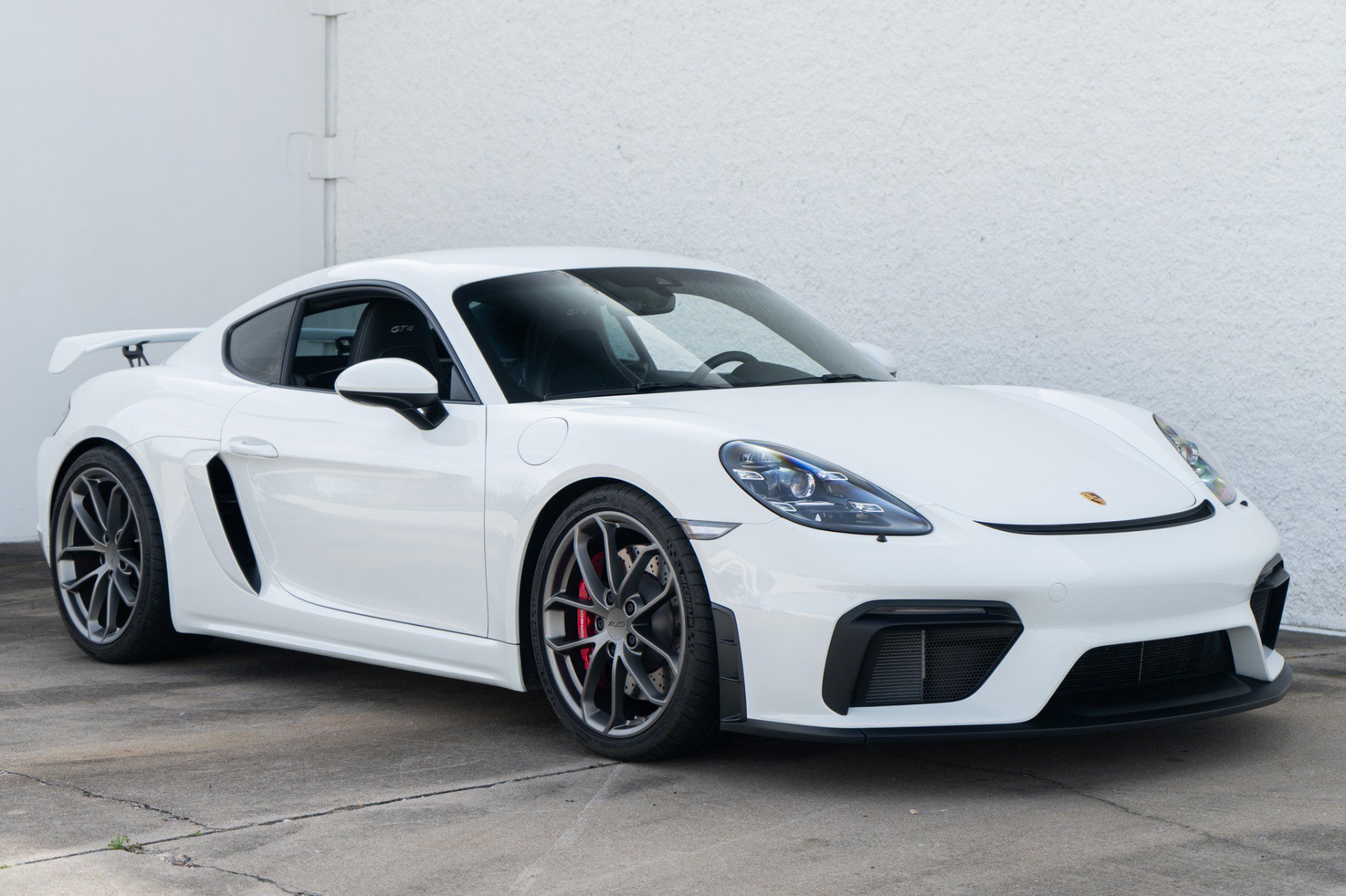 Used 2022 Porsche 718 Cayman GT4 image 2