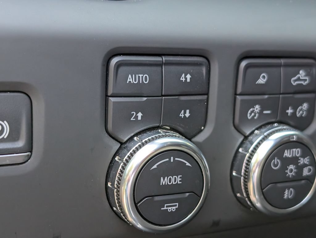 Used 2024 GMC Sierra 2500 Denali w/ Denali Reserve Package AWD/4WD image 27