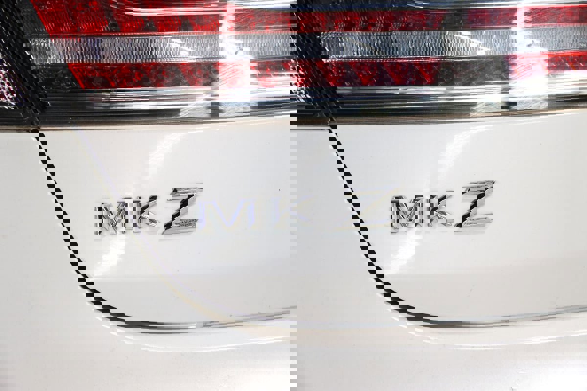 Used 2017 Lincoln MKZ Select w/ Climate Package image 12