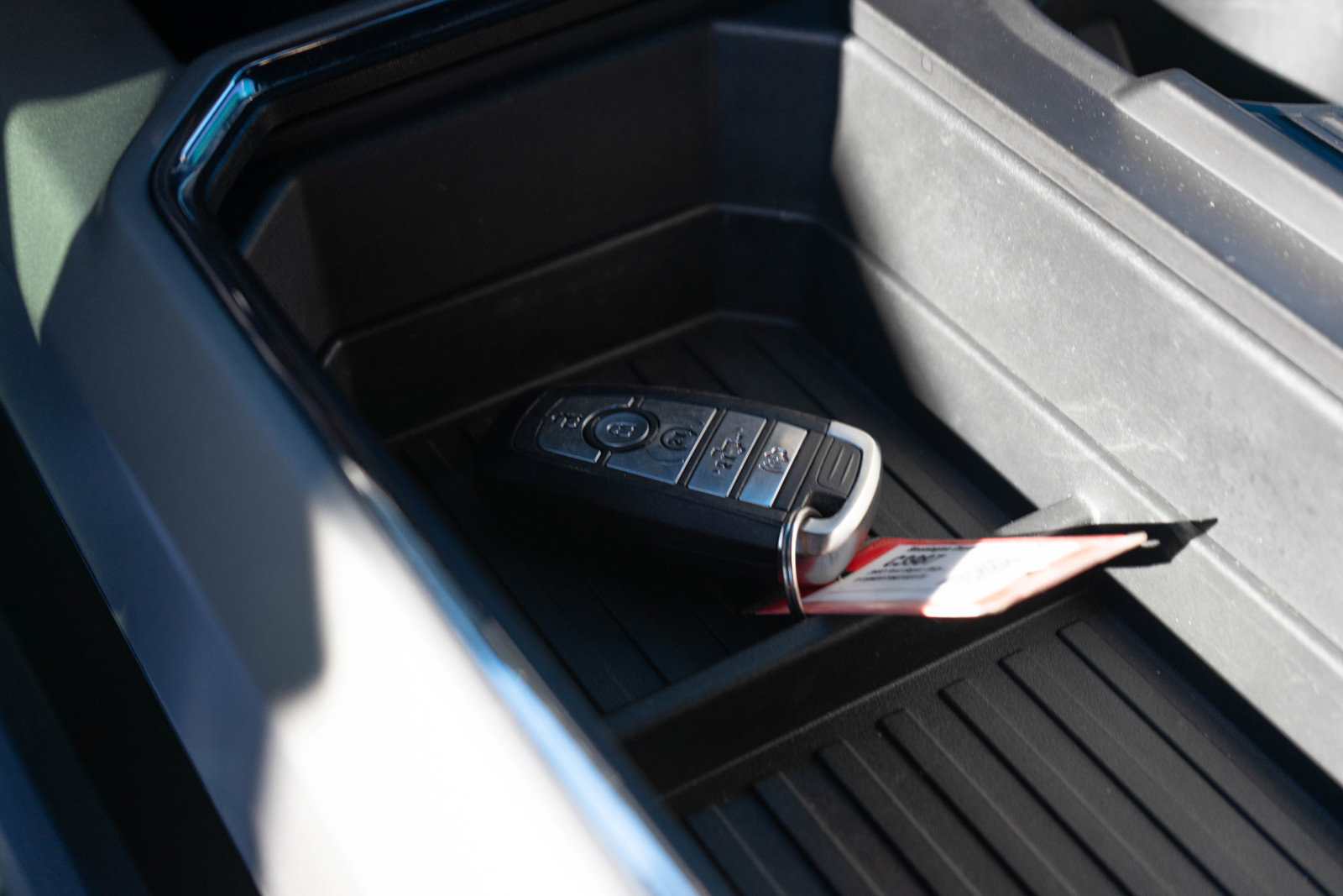 Used 2022 Ford F250 Lariat w/ Black Appearance Pkg image 28