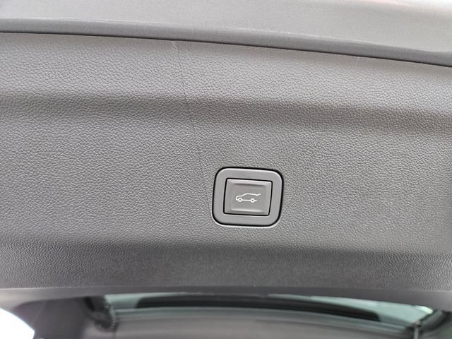 New 2026 GMC Yukon AT4 AWD/4WD image 15