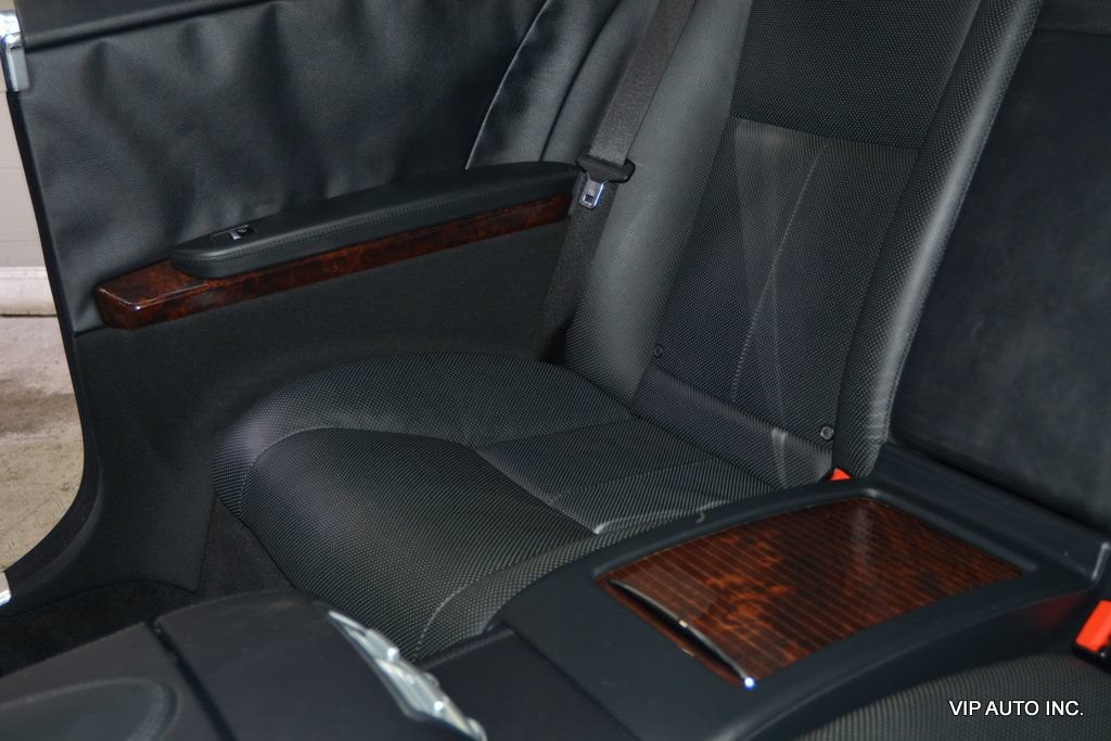 Used 2010 Mercedes-Benz CL 550 4MATIC image 20