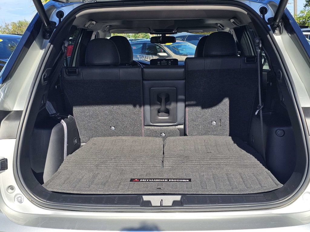 Used 2022 Mitsubishi Outlander SE FWD image 13