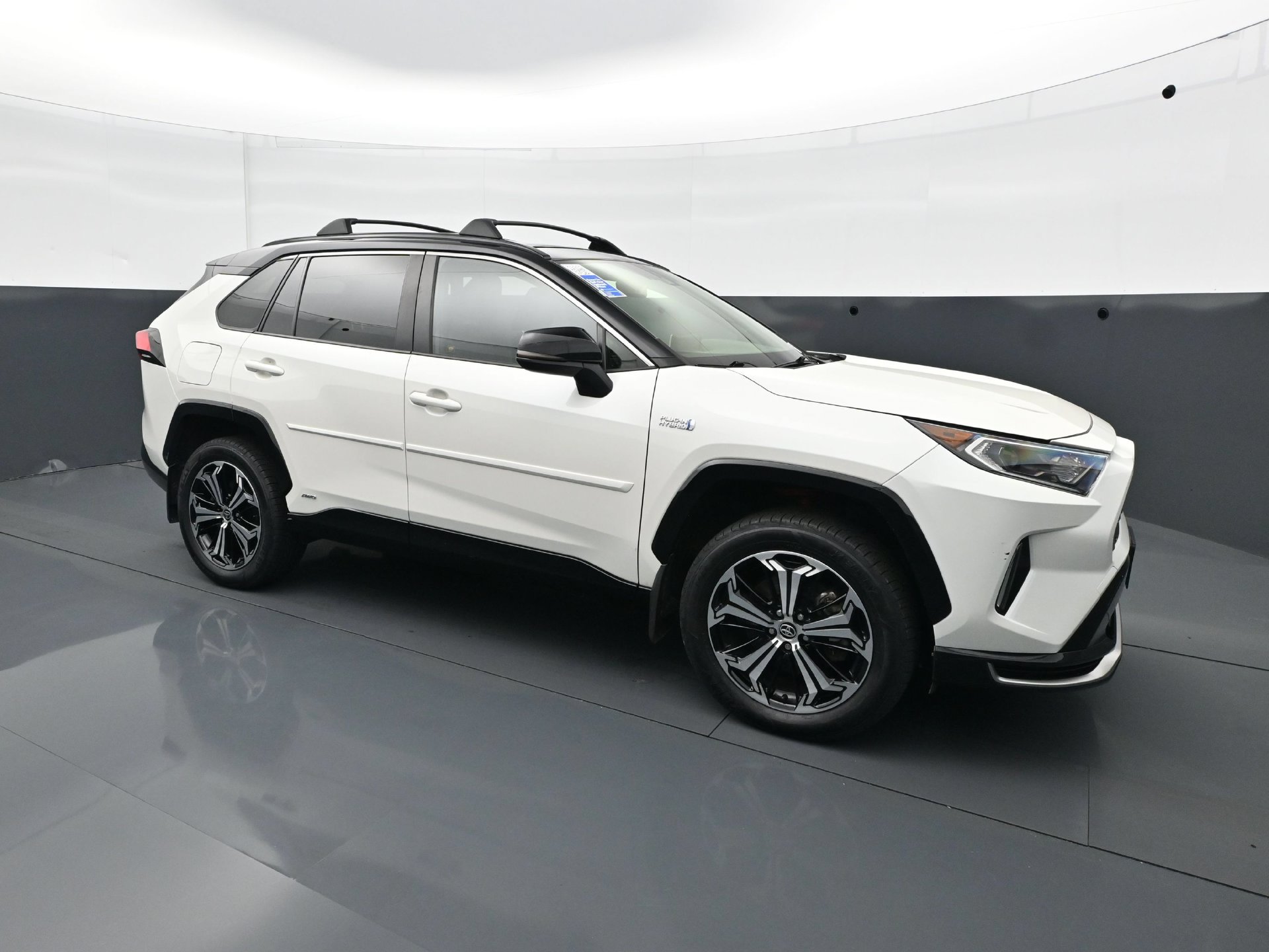 Used 2021 Toyota RAV4 XSE w/ Weather Package AWD/4WD image 9