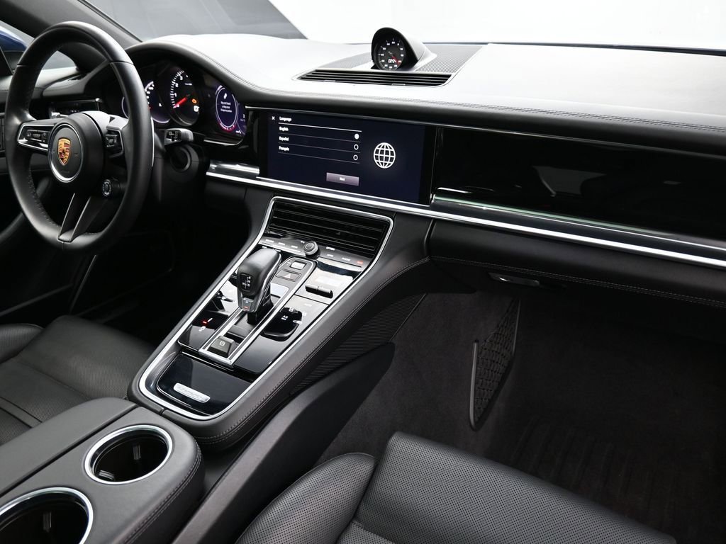 Certified 2022 Porsche Panamera 4S image 30