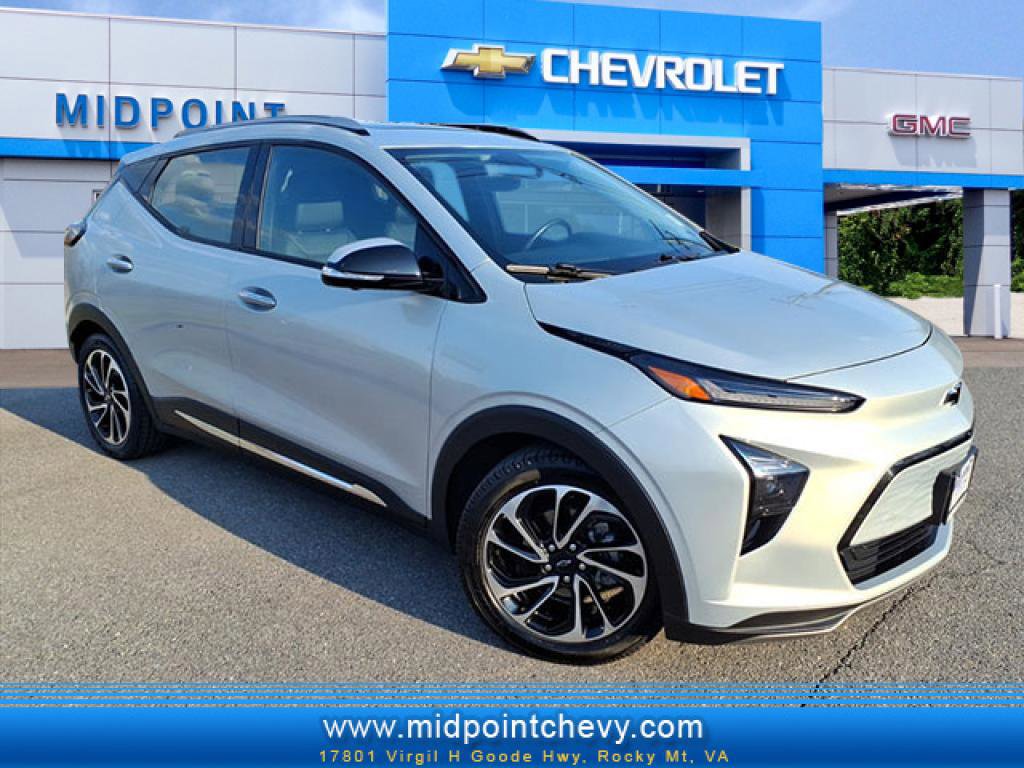 Used 2022 Chevrolet Bolt EUV Premier w/ Sun & Sound Package FWD image 1