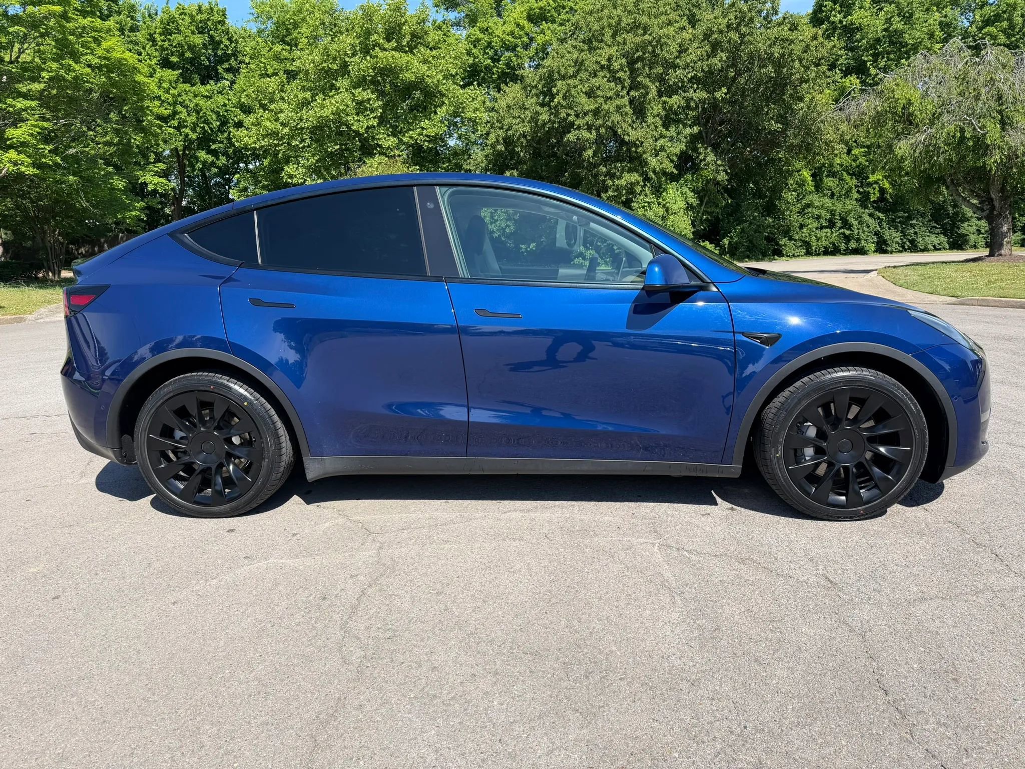 Used 2021 Tesla Model Y Long Range AWD/4WD image 5
