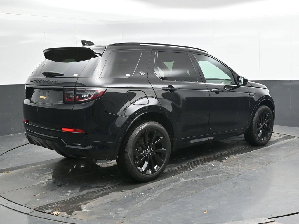 Used 2025 Land Rover Discovery Sport Dynamic SE image 2